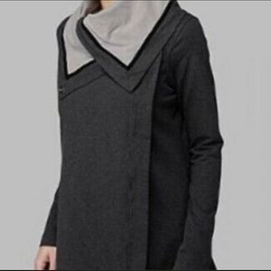 Lululemon heathered charcoal gray dip dye ombré  Savasana Wrap